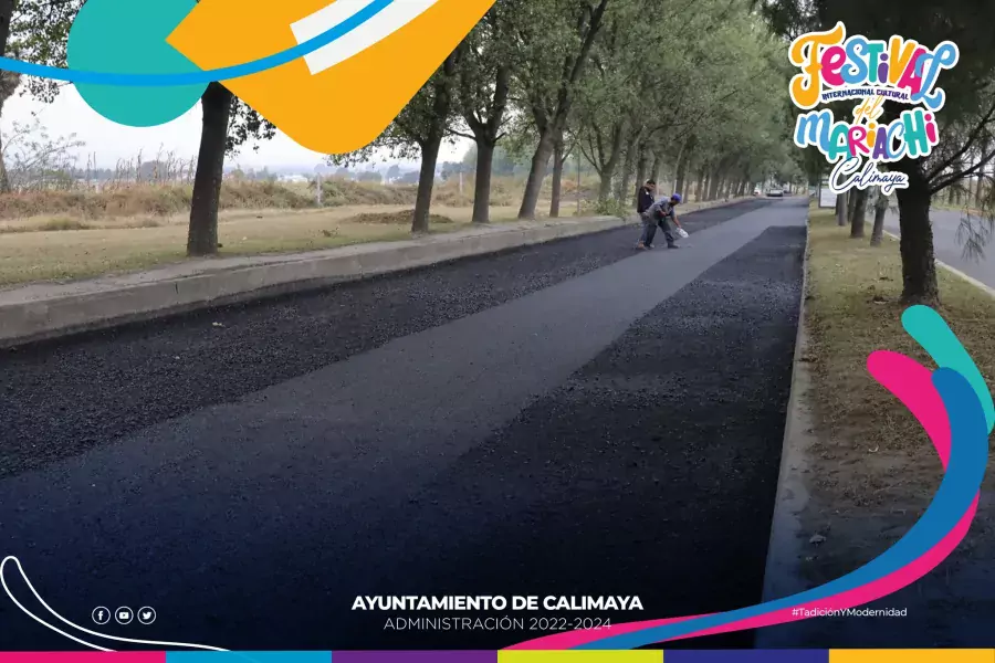 Continuamos con la pavimentacion con mezcla asfaltica de Paseo de jpg