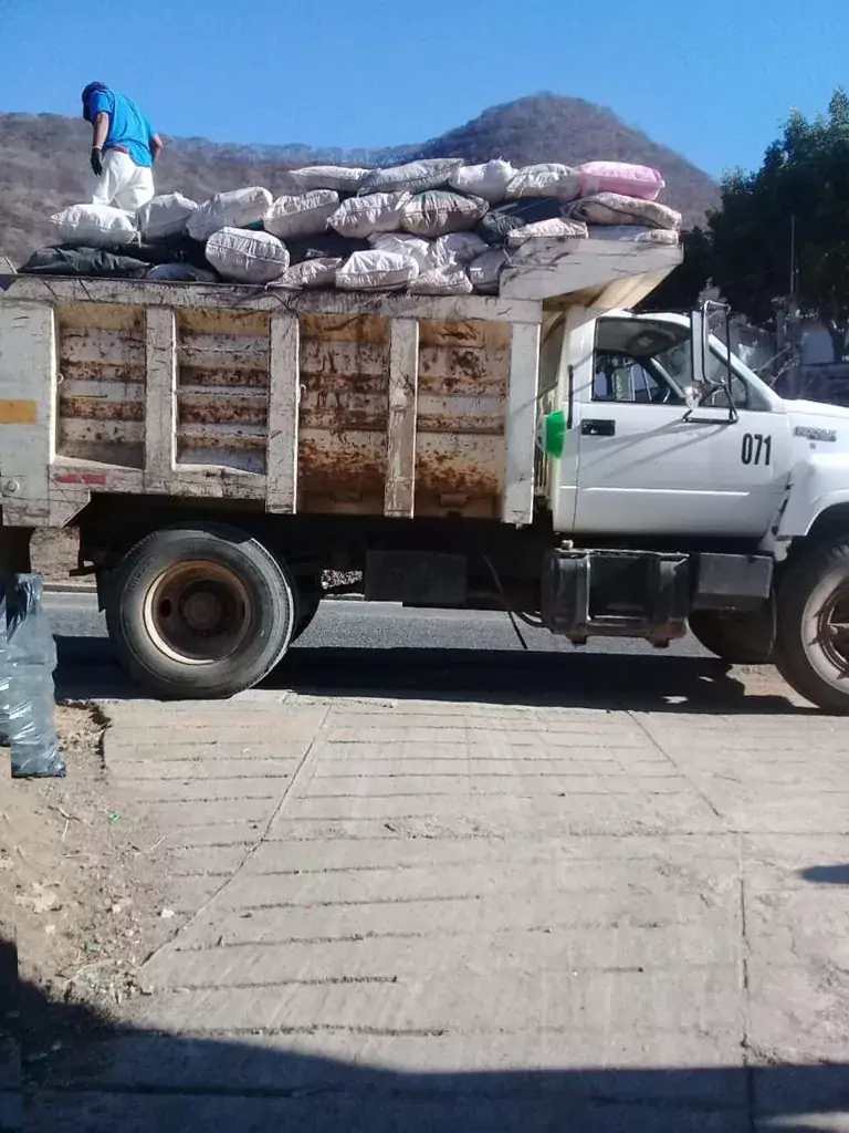 DepartamentoDeLimpia Por instrucciones del Lic Rigoberto Lopez Rivera se jpg