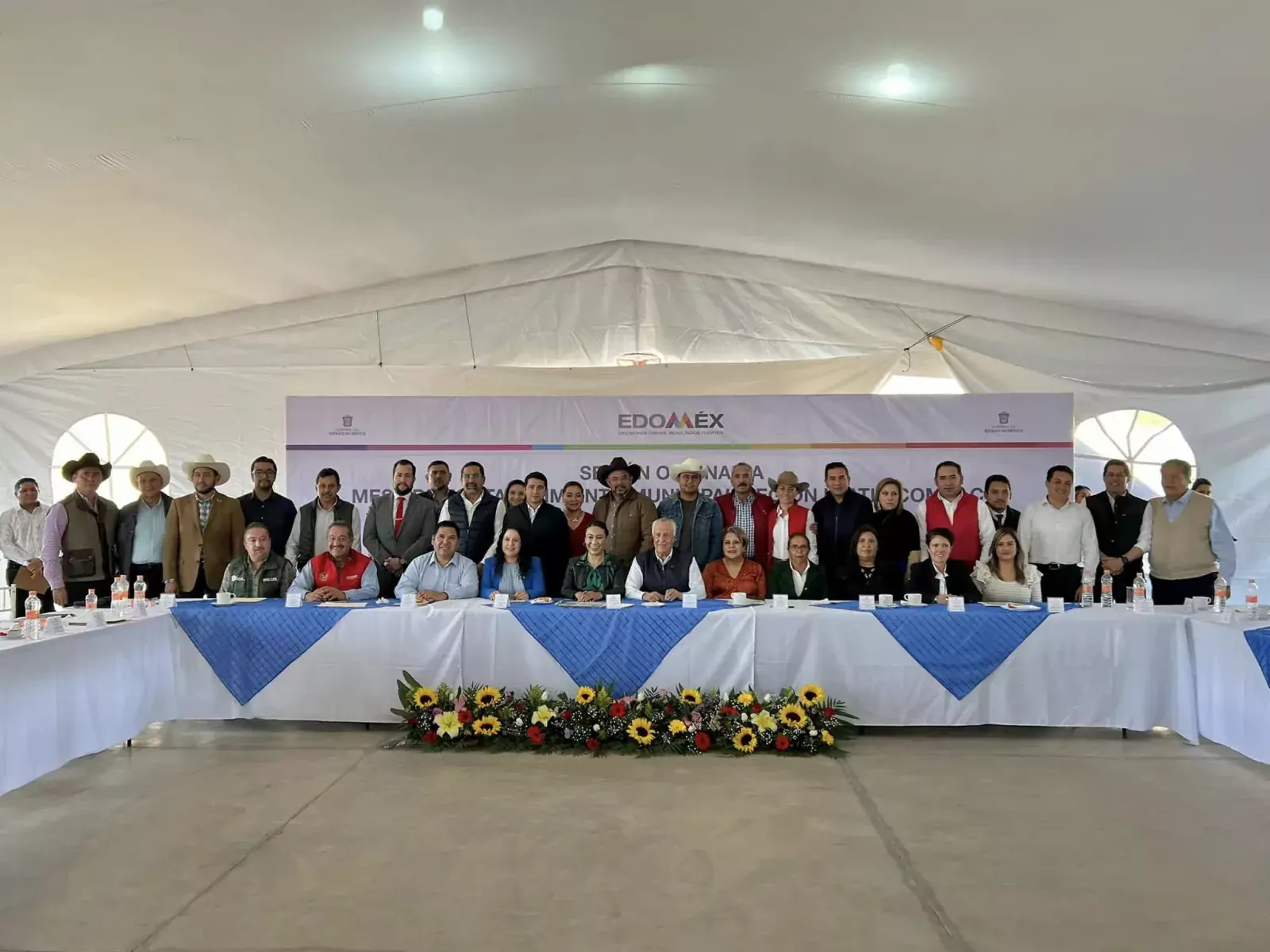 El Presidente Municipal Jesus Cedillo Gonzalez asistio a la Mesa jpg