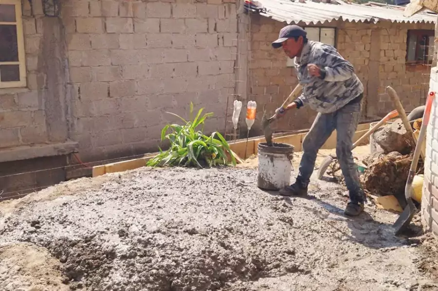 En el barrio de Los Encinos con los vecinos de jpg