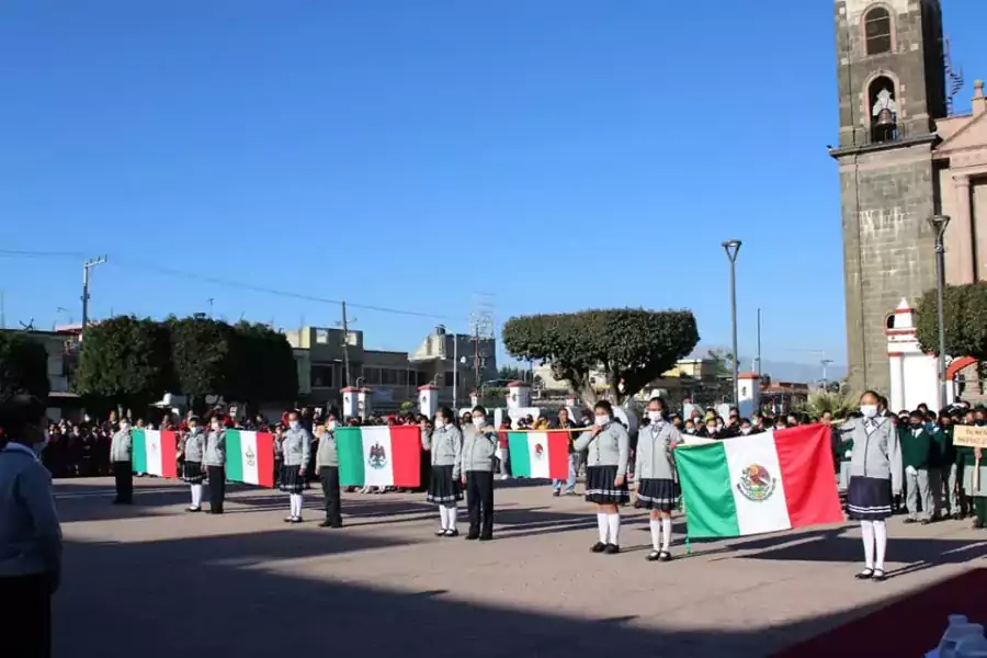 En el marco del dia de la Bandera de Mexico jpg