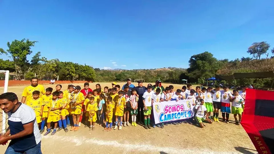 Estamos comprometidos con el desempeno ante el deporte en nuestro jpg