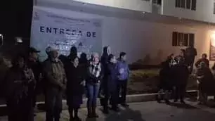 Iluminando en Calle H Ejercito Mexicano en la Col Tecuatitla jpg