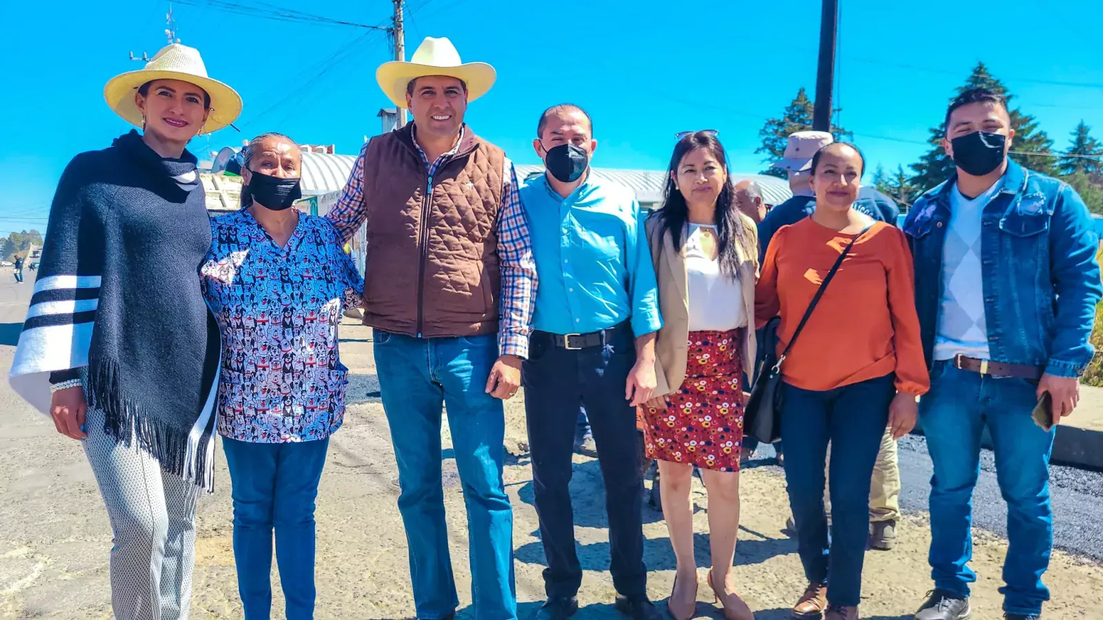 Iniciamos labores de Bacheo en Av De la Mujer AccionesQueDejanHuella jpg