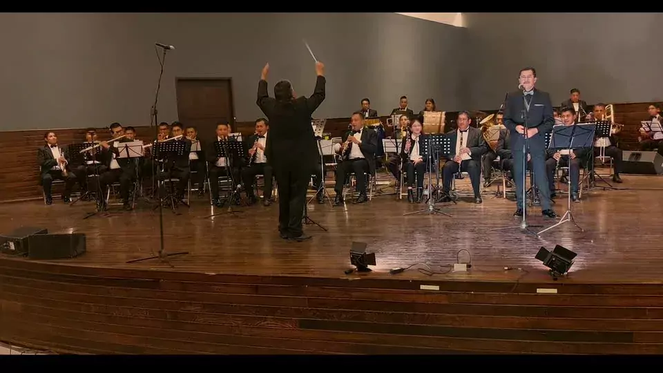 LA INTERNACIONAL BANDA SINFONICA DEL MAESTRO LUCAS RIVERO CERON PRESENTA jpg