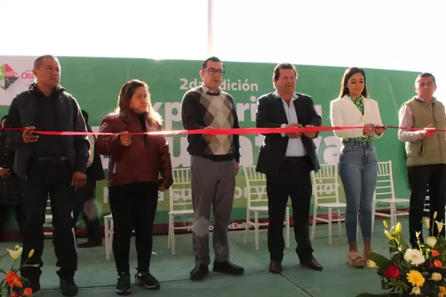 La Direccion de Educacion de Otumba realizo la Expo Orienta jpg