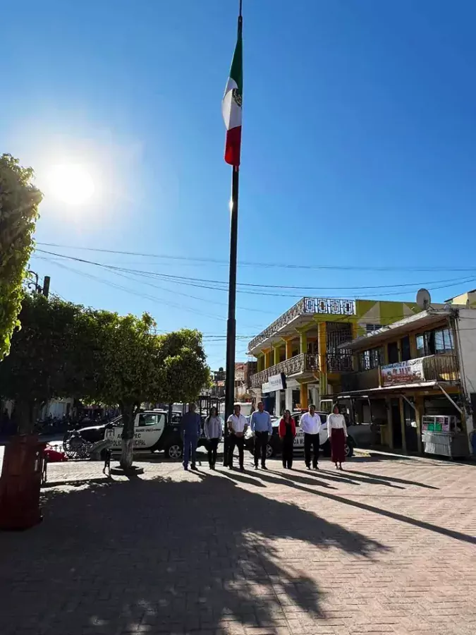 La bandera es un simbolo patrio que representa el espiritu jpg