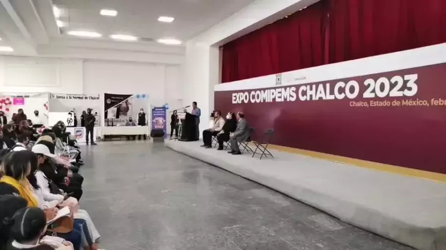 Nuestro Presidente Municipal Miguel Gutierrez inaugura la Expo COMIPEMS Chalco jpg