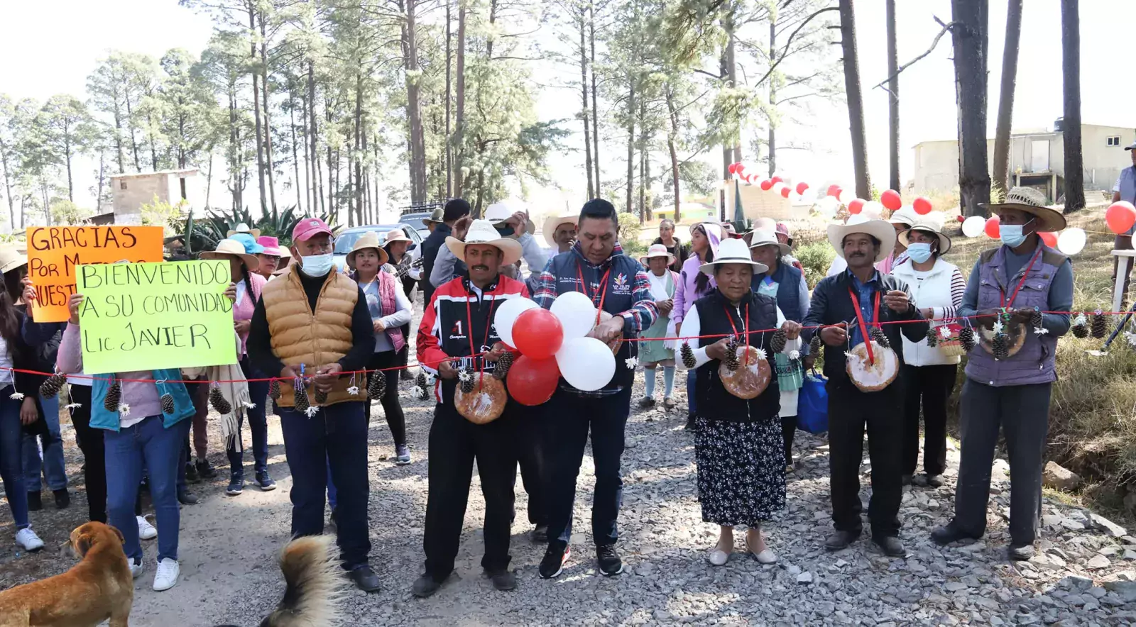 Porque queremos que las familias transiten por mejores caminos inauguramos jpg