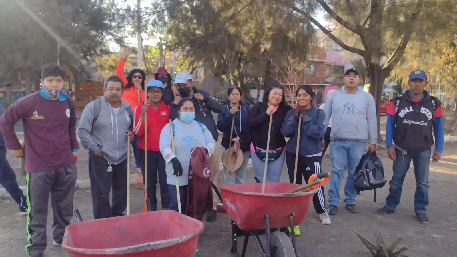 ServiciosPublicos Continuamos con la recuperacion de nuestros camellones po jpg