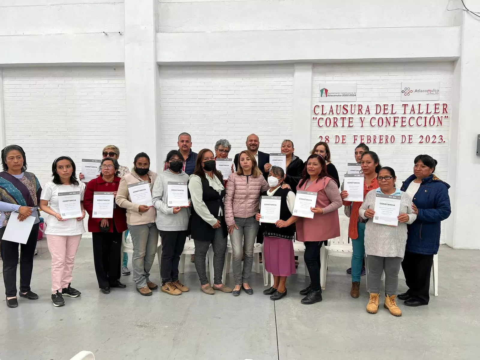 ¡Clausura del primer Taller de Corte y Confeccion Felicitamos a jpg