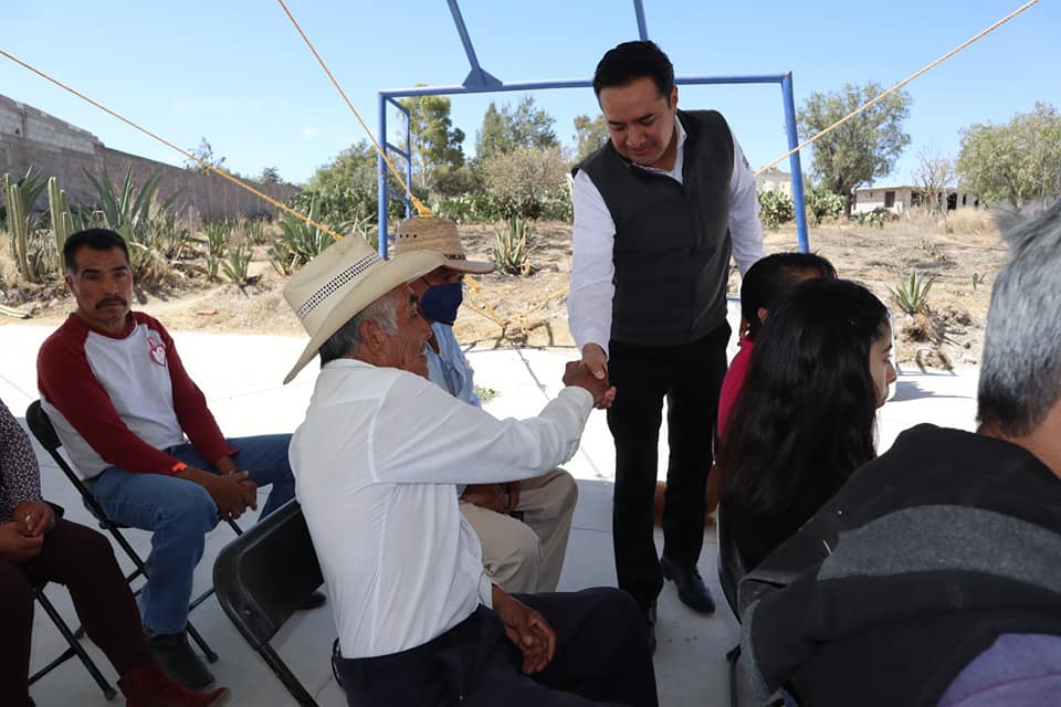 ¡Hoy es un dia especial para nuestros adultos mayores estamos