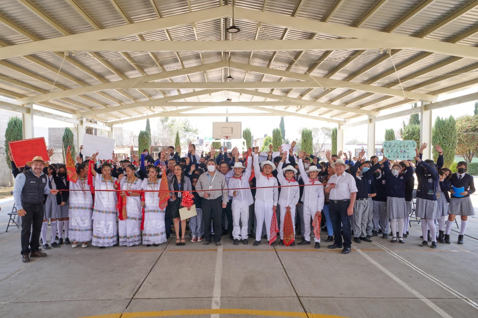 1678197664 219 Tambien a XicoNuevo llevamos obras de infraestructura educativa para que