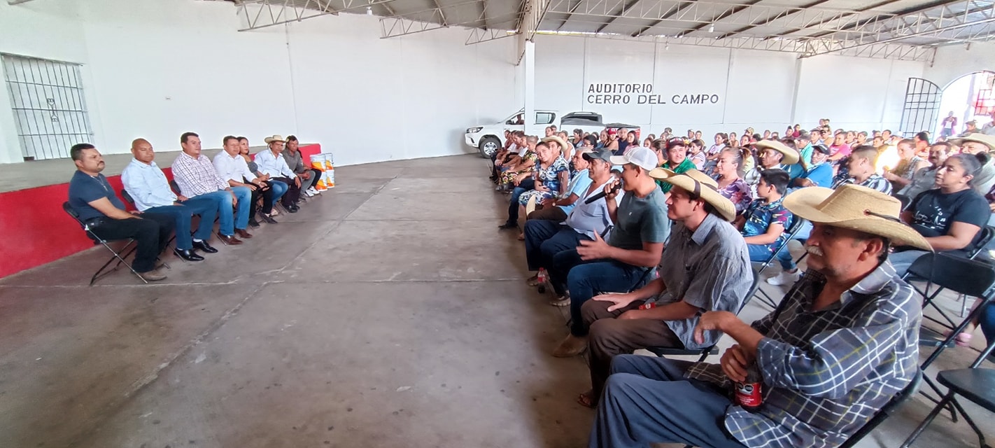 1678370395 716 Esta tarde el presidente Lic Obed Santos Rojo en compania