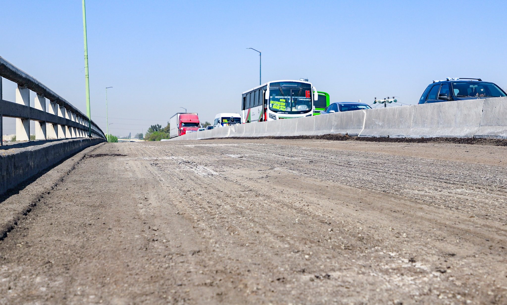 1678653447 56 En el Puente Madero se realizan los trabajos de fresado