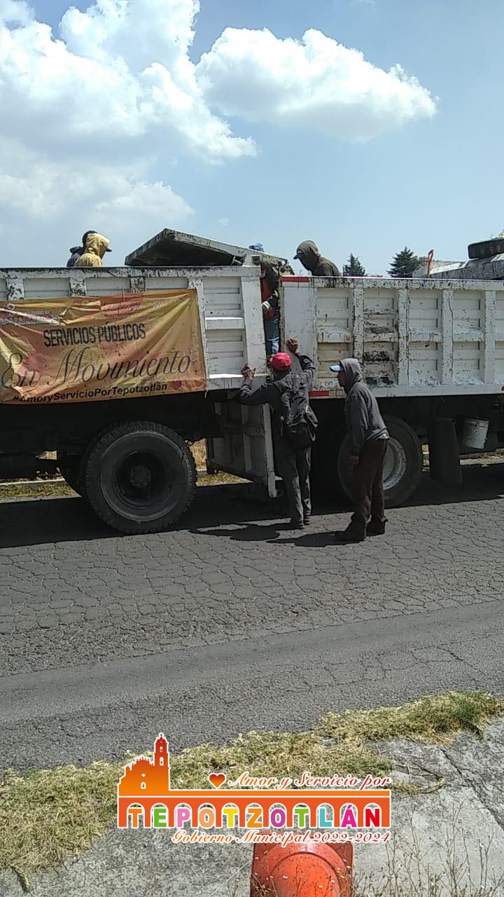 1678824939 La Direccion de Servicios Publicos Municipales realiza bacheo en la