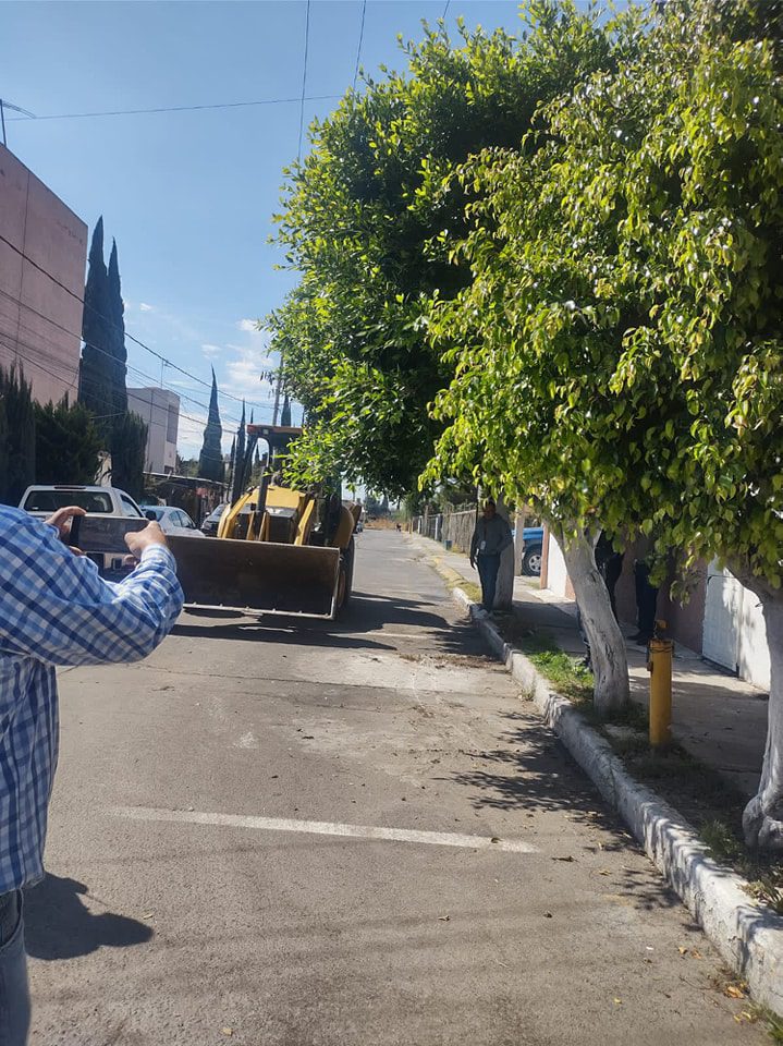 1679000415 916 Miembros del Ayuntamiento de Texcoco realizan el retiro de llantas