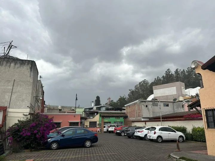 1679001558 Comienza a llover en Metepec Estamos pendientes de sus reportes jpg