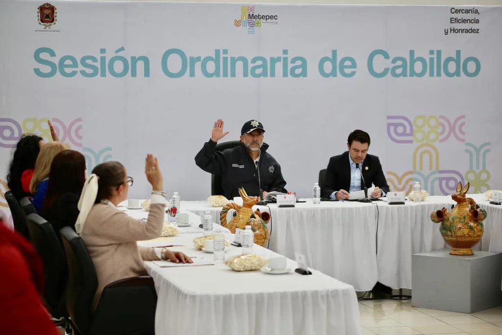 1679008830 En sesion ordinaria de Cabildo celebrada en la Plaza Comercial jpg