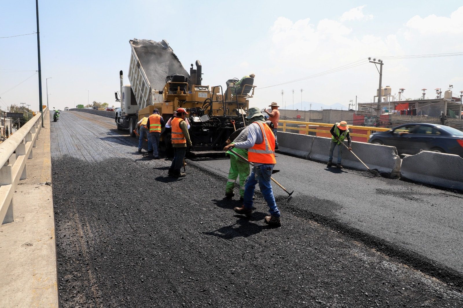 1679085863 467 Continuamos con la repavimentacion del puente madero en su segundo