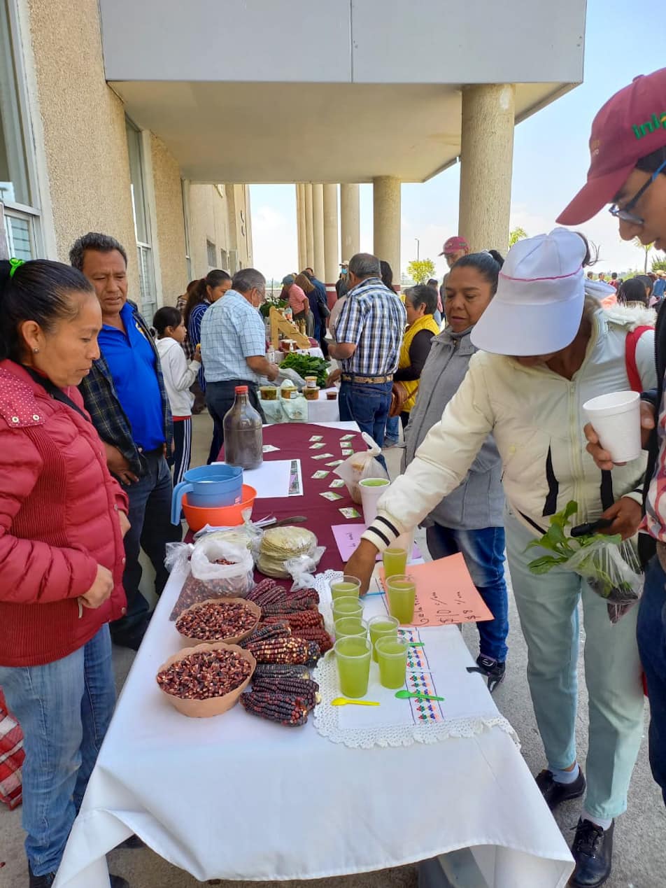 1679089038 35 El primer foro regional de intercambio de saberes entre productores