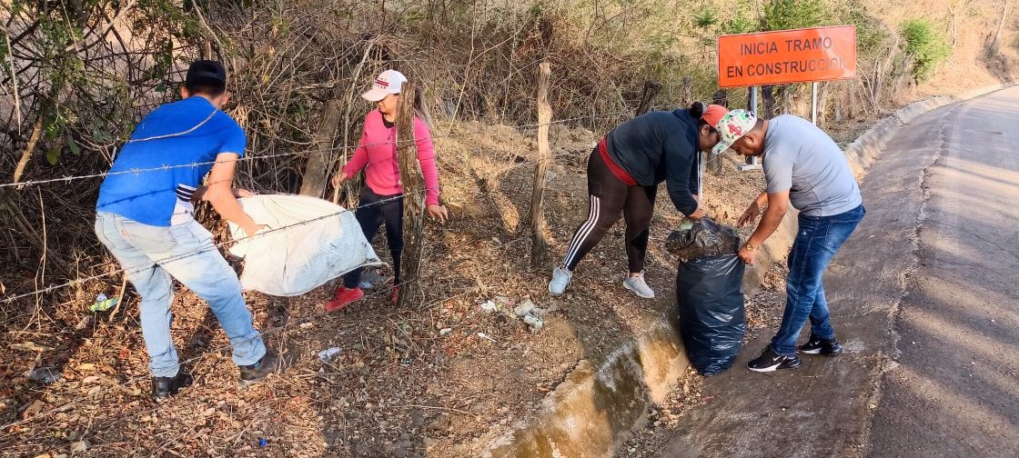 1679158577 441 Hoy hemos realizado una colecta mas de basura cada vez