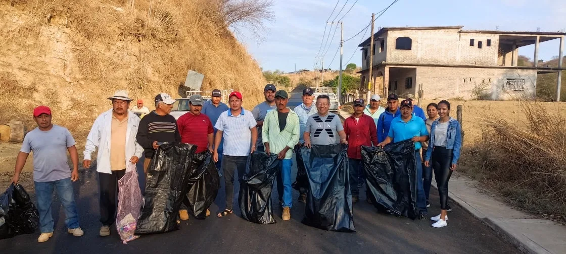 1679158687 Hoy hemos realizado una colecta mas de basura cada vez jpg