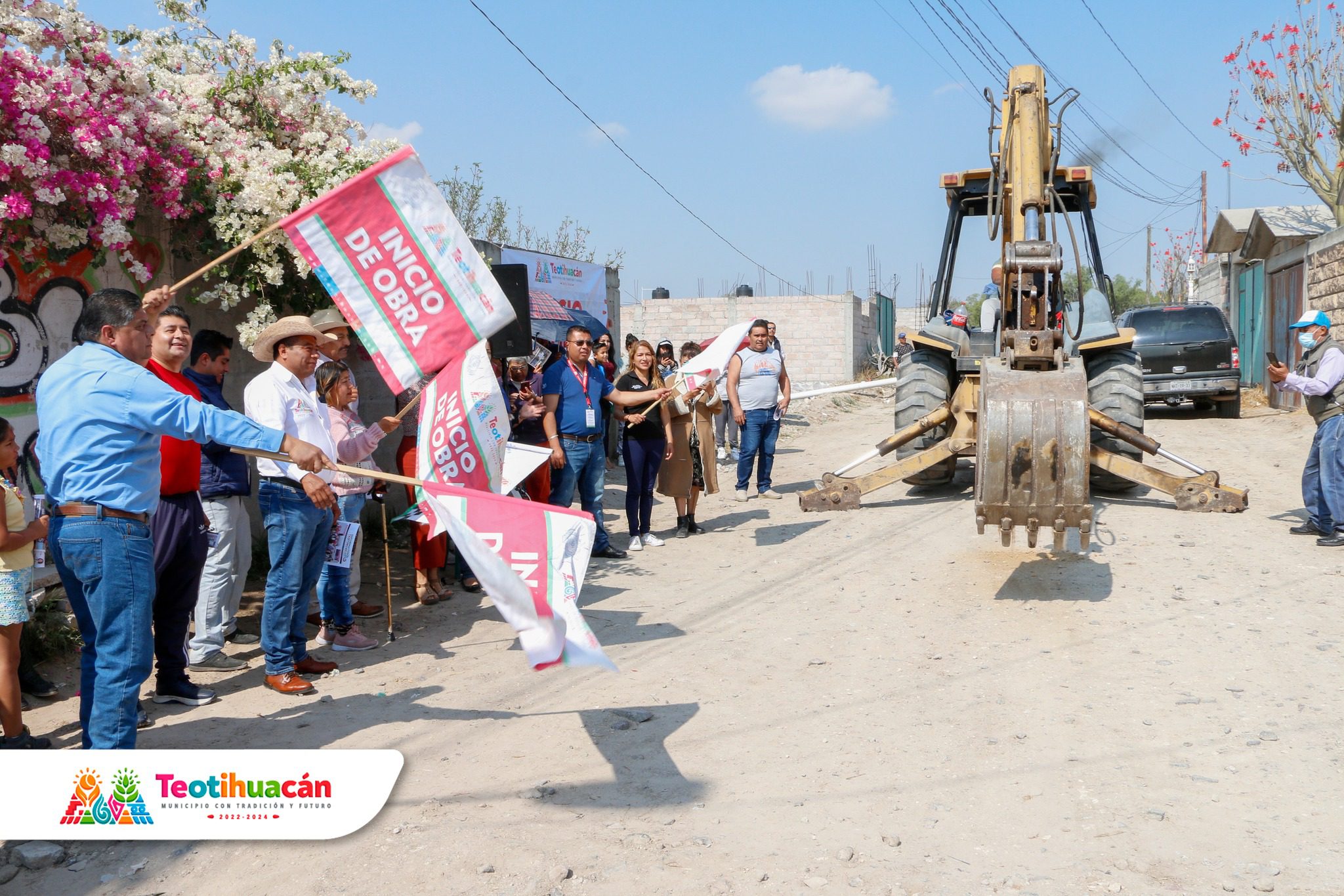 1679164936 493 Banderazo de inicio a la obra de repavimentacion con mezcla