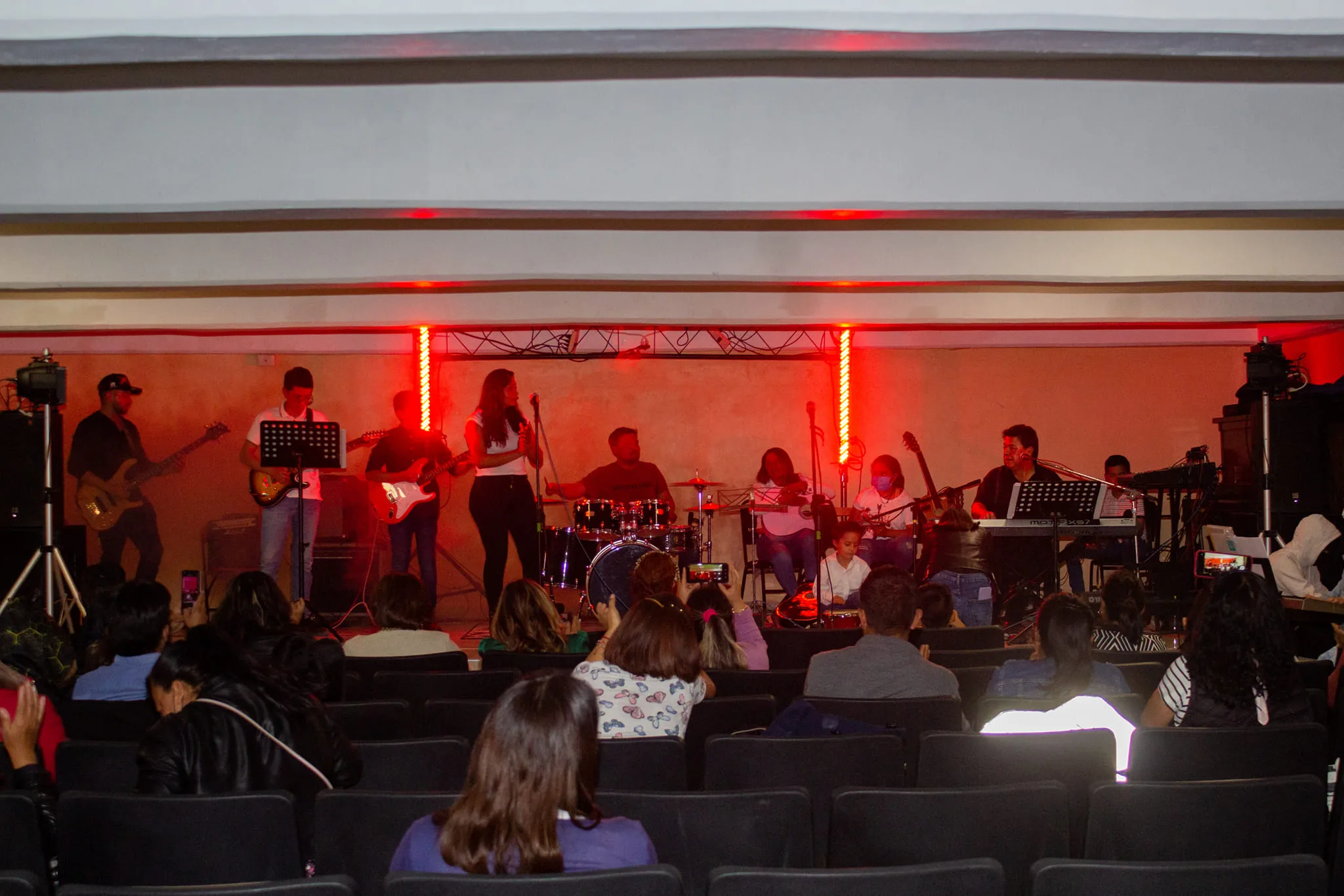 1679328252 Ayer las alumnas y alumnos de las clases de Canto jpg