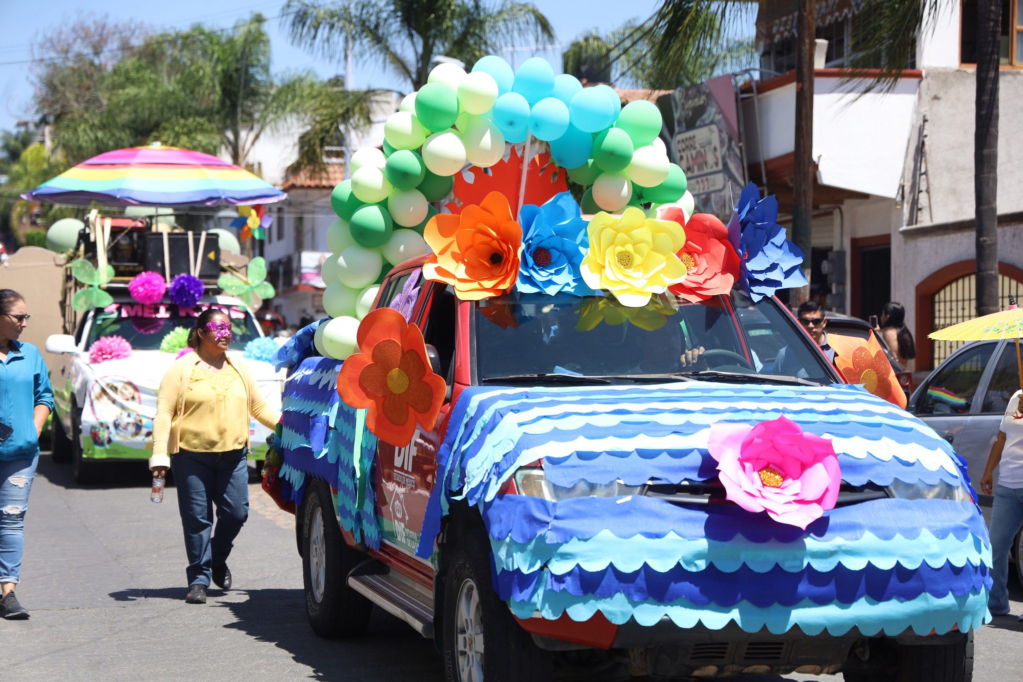 1679433318 323 ¡Que viva la primavera Esta manana se realizo un desfile