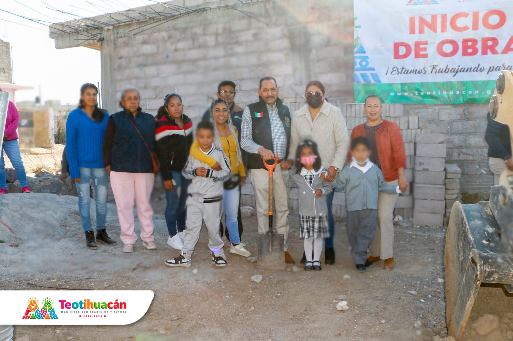 1679573297 567 Banderazo de inicio a la obra Construccion de aula escolar