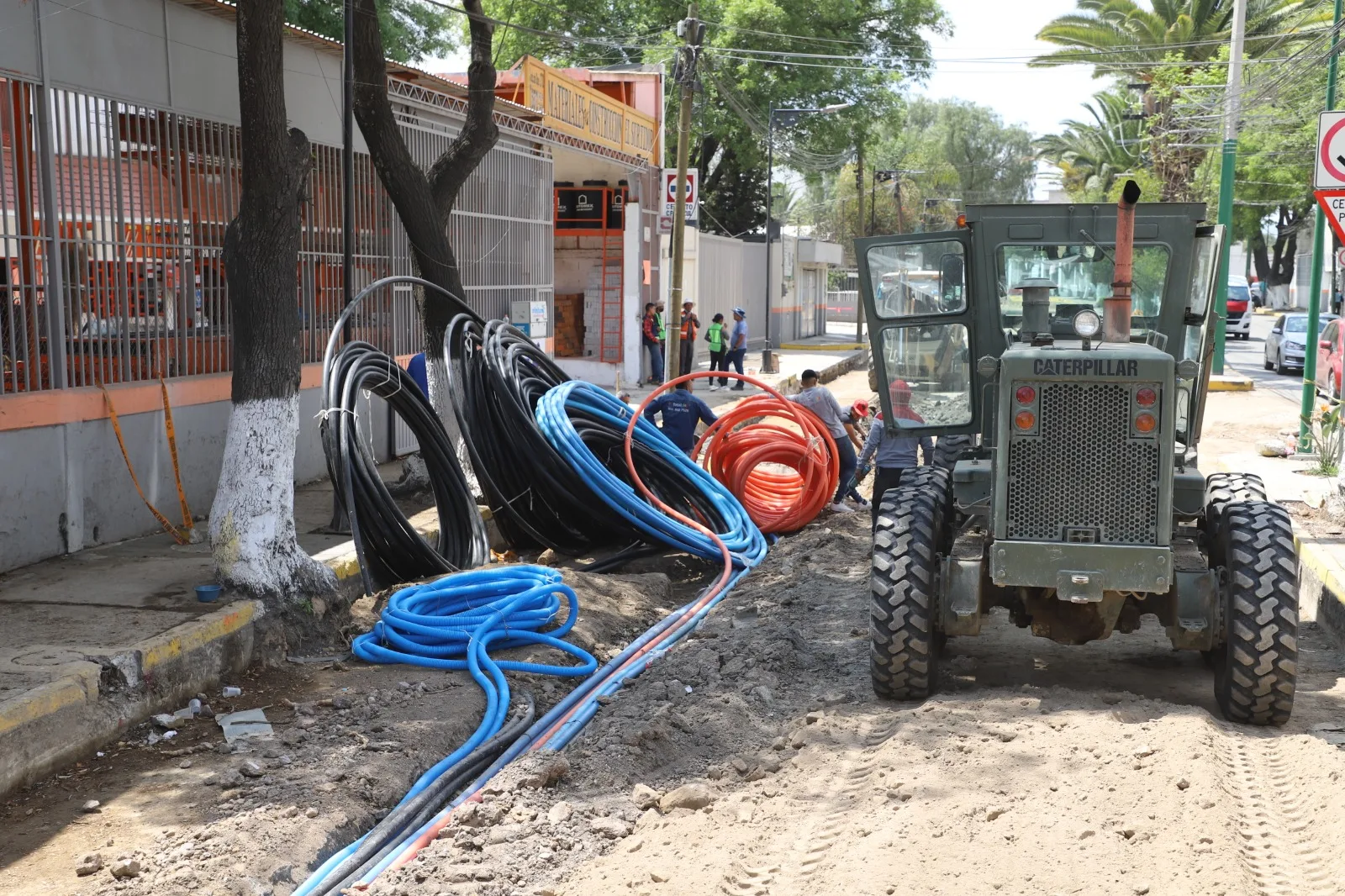 1679579633 En la Calzada de Guadalupe se realizan los trabajos de jpg