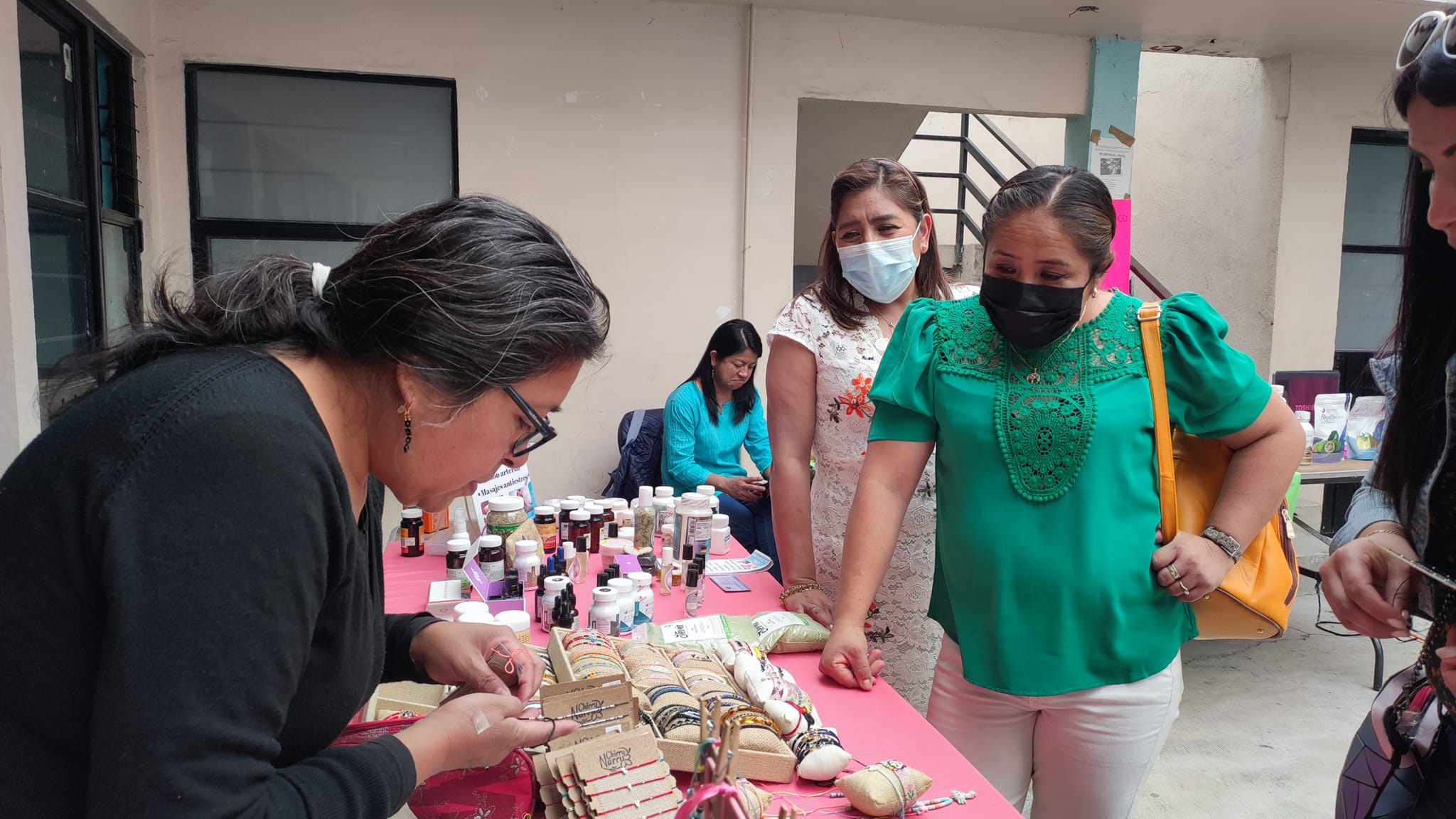 1679685984 265 Se finalizo con exito la jornada de salud alternativa en