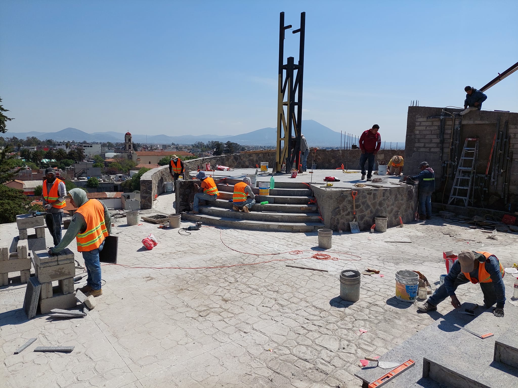 1679692756 381 Seguimos trabajando en la construccion del Mirador de Calvario Buenavista