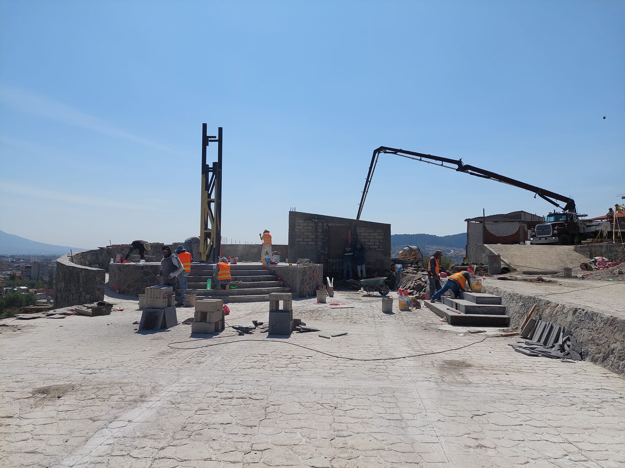 1679692766 944 Seguimos trabajando en la construccion del Mirador de Calvario Buenavista