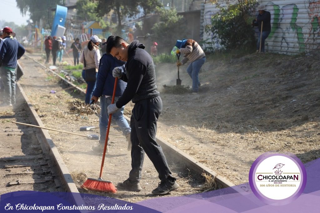 1679777843 567 Personal del ayuntamiento colabora con el mejoramiento de imagen urbana