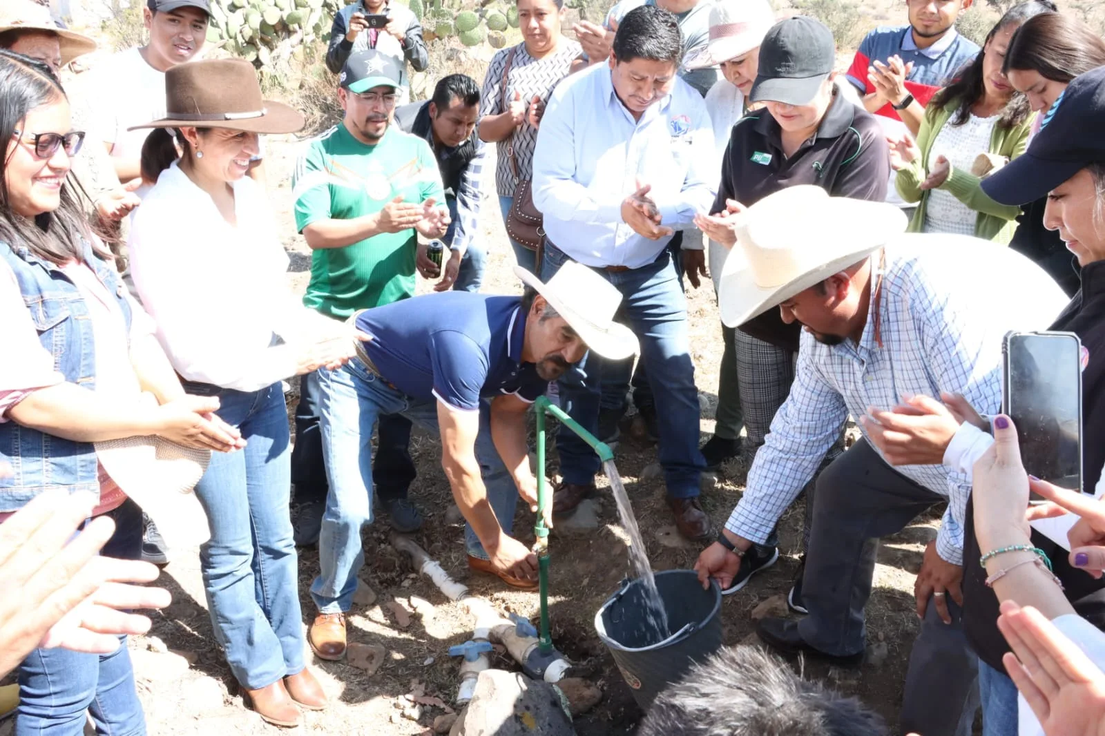 1679778204 GiradeTrabajo Comprometido con nuestro municipio el Profr A Pastor Cruz jpg