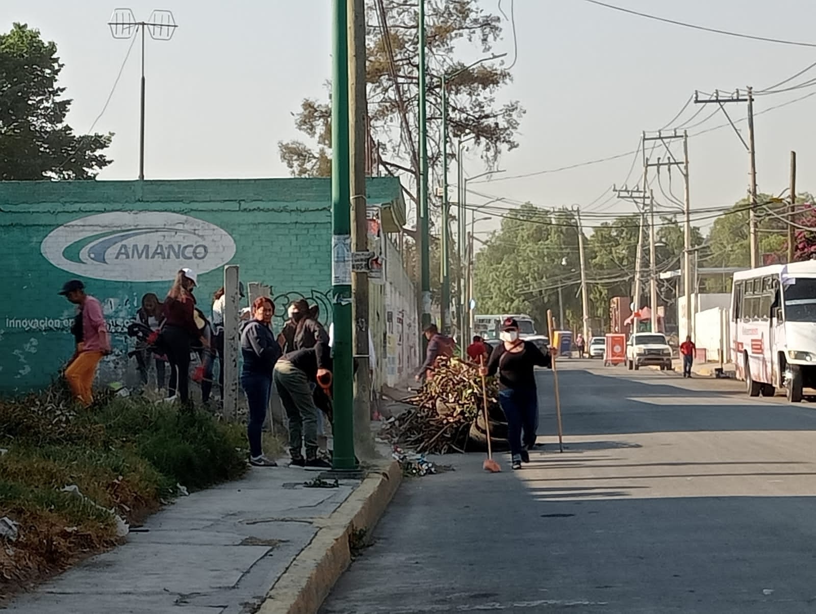 1679835927 267 SERVIDORES PUBLICOS DE CHIMALHUACAN REALIZAN JORNADA DE LIMPIEZA EN CALLE