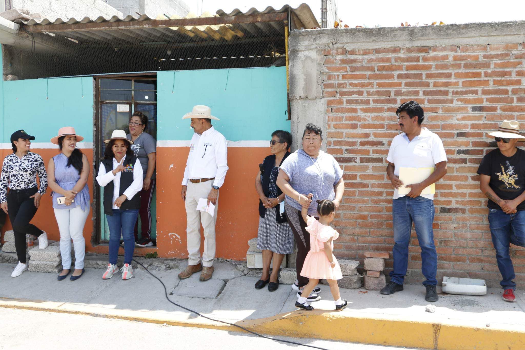 1679859449 247 Banderazo de inicio a la obra de Introduccion de drenaje