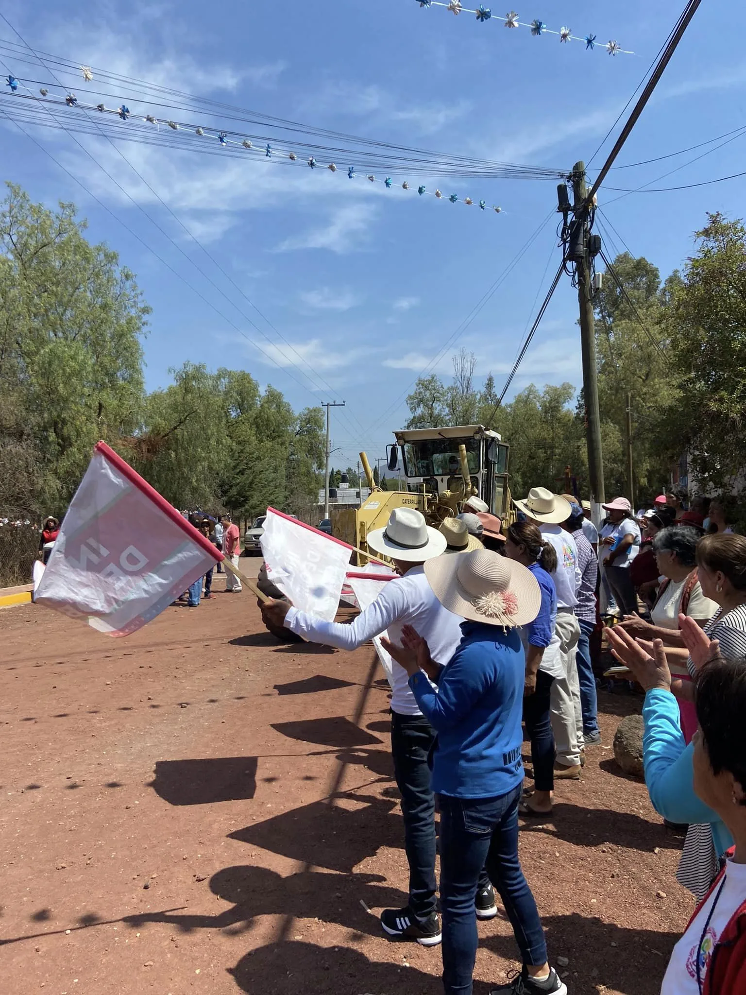 1679873003 Banderazo de inicio a la obra de Pavimentacion con adocreto jpg