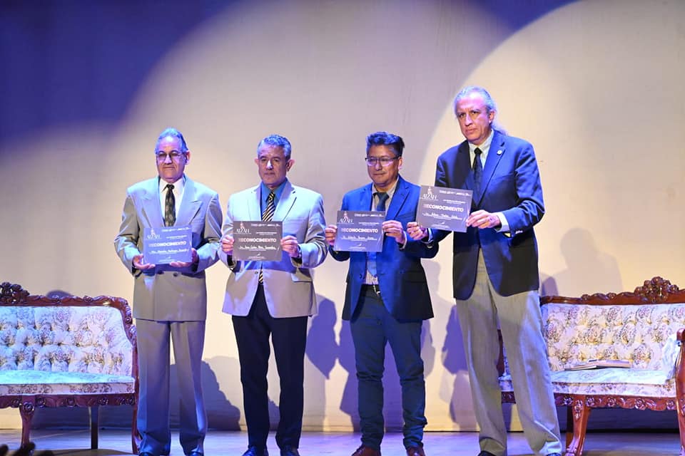 1680012503 12 Esta tarde el Teatro Centenario se lleno de historia y