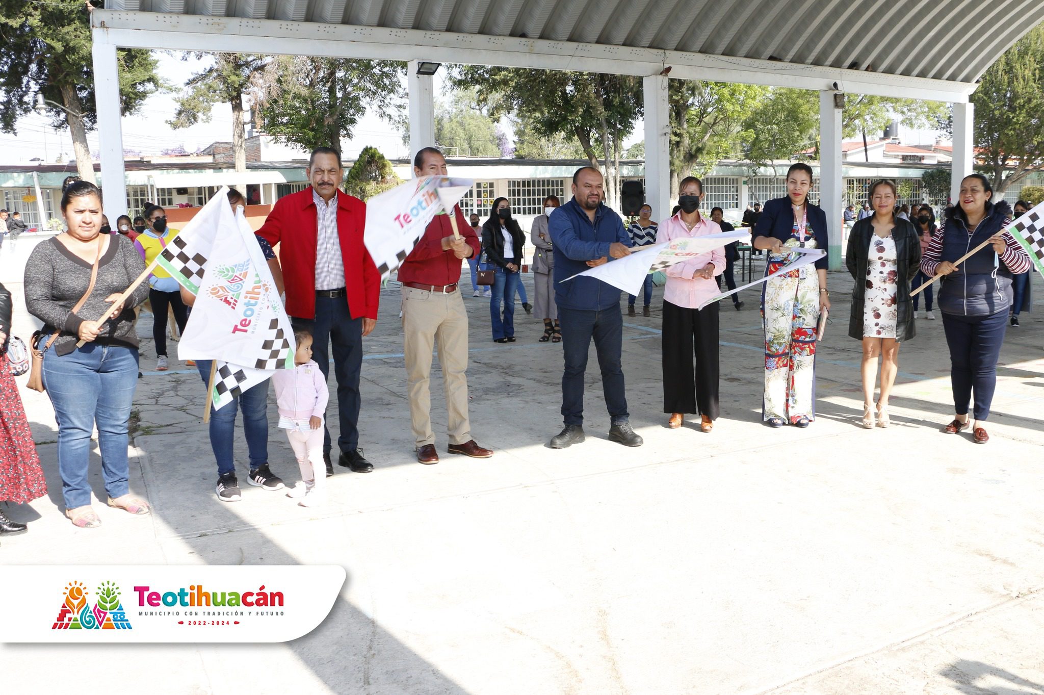 1680041304 211 Banderazo de inicio a la obra Construccion de aula en