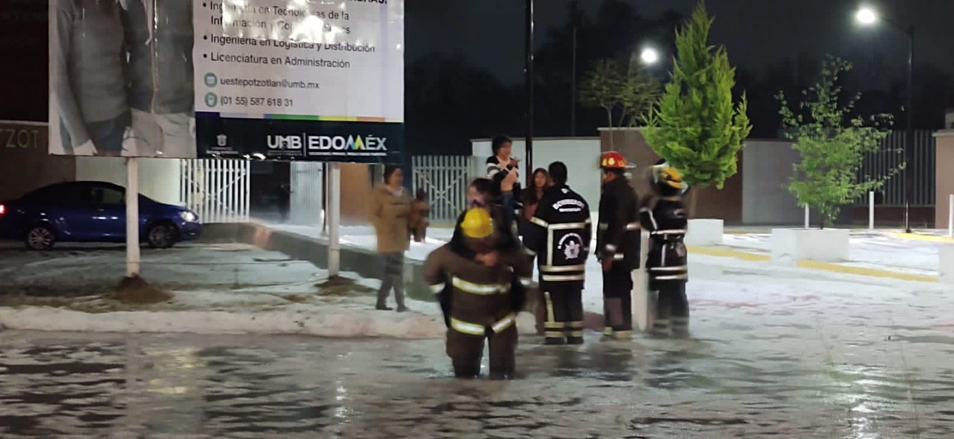 1680105138 391 Nuestro personal de Proteccion Civil y Bomberos Agua Potable Drenaje