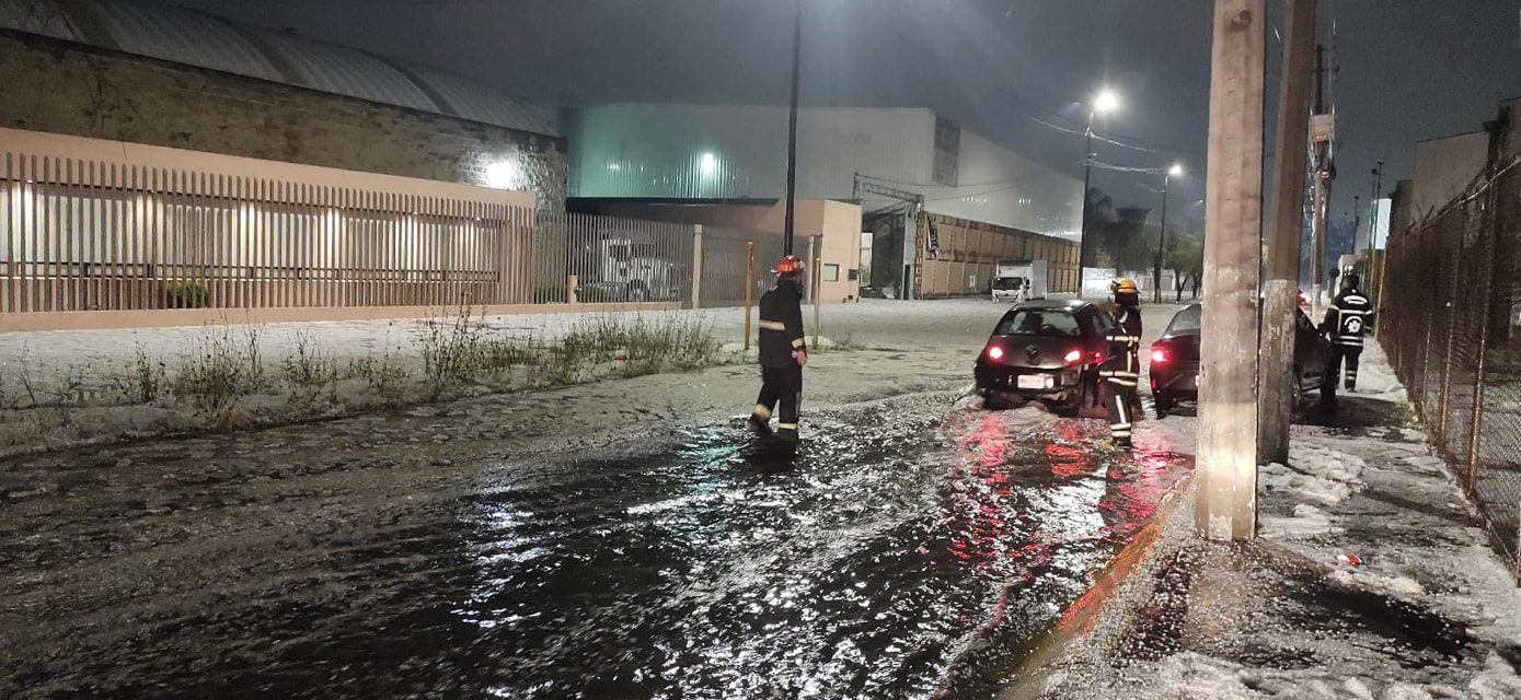 1680105145 38 Nuestro personal de Proteccion Civil y Bomberos Agua Potable Drenaje