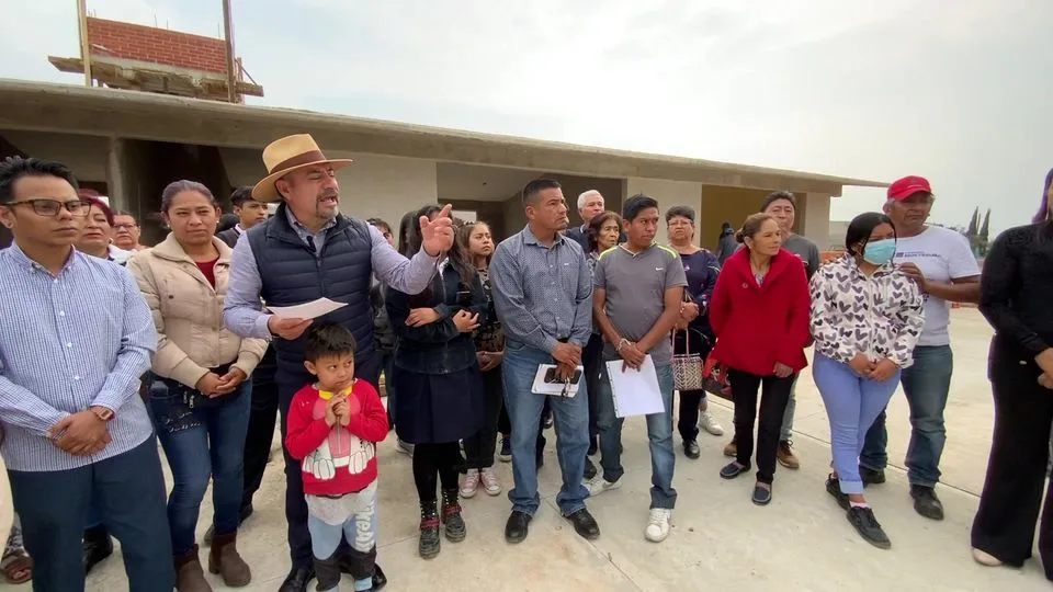 1680180343 San Lucas Amalinalco progresa con aulas para su escuela preparatoria jpg