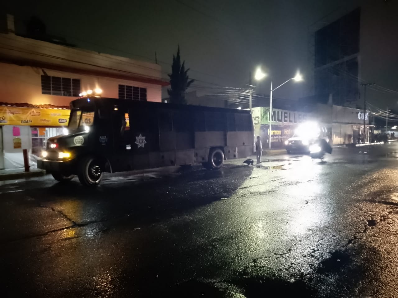 1680182248 978 AlMomento Nuestro Cuerpo de Bomberos oficiales del Grupo Metropolitano