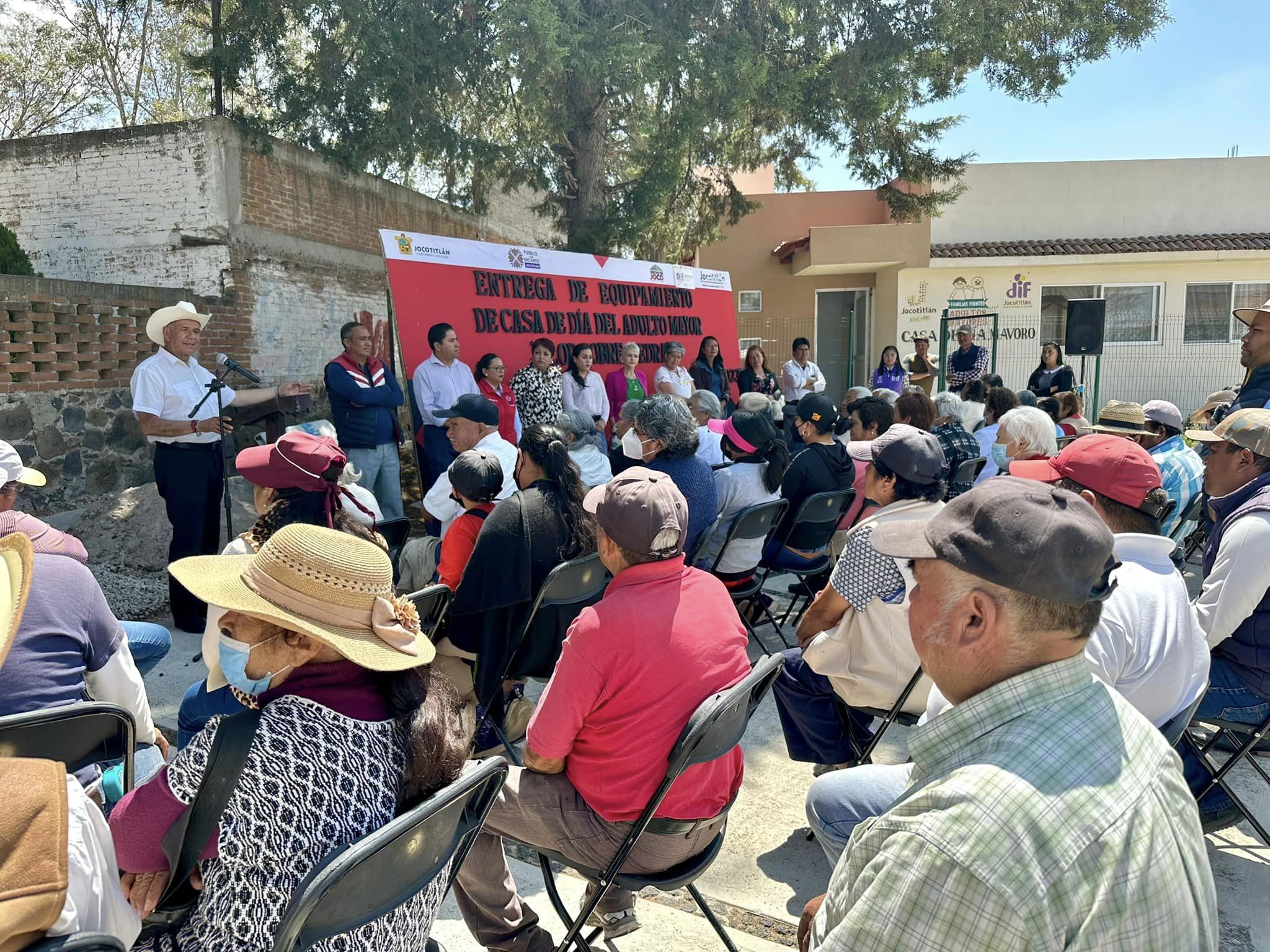 1680198320 793 Las casas de dia del adulto mayor son espacios que