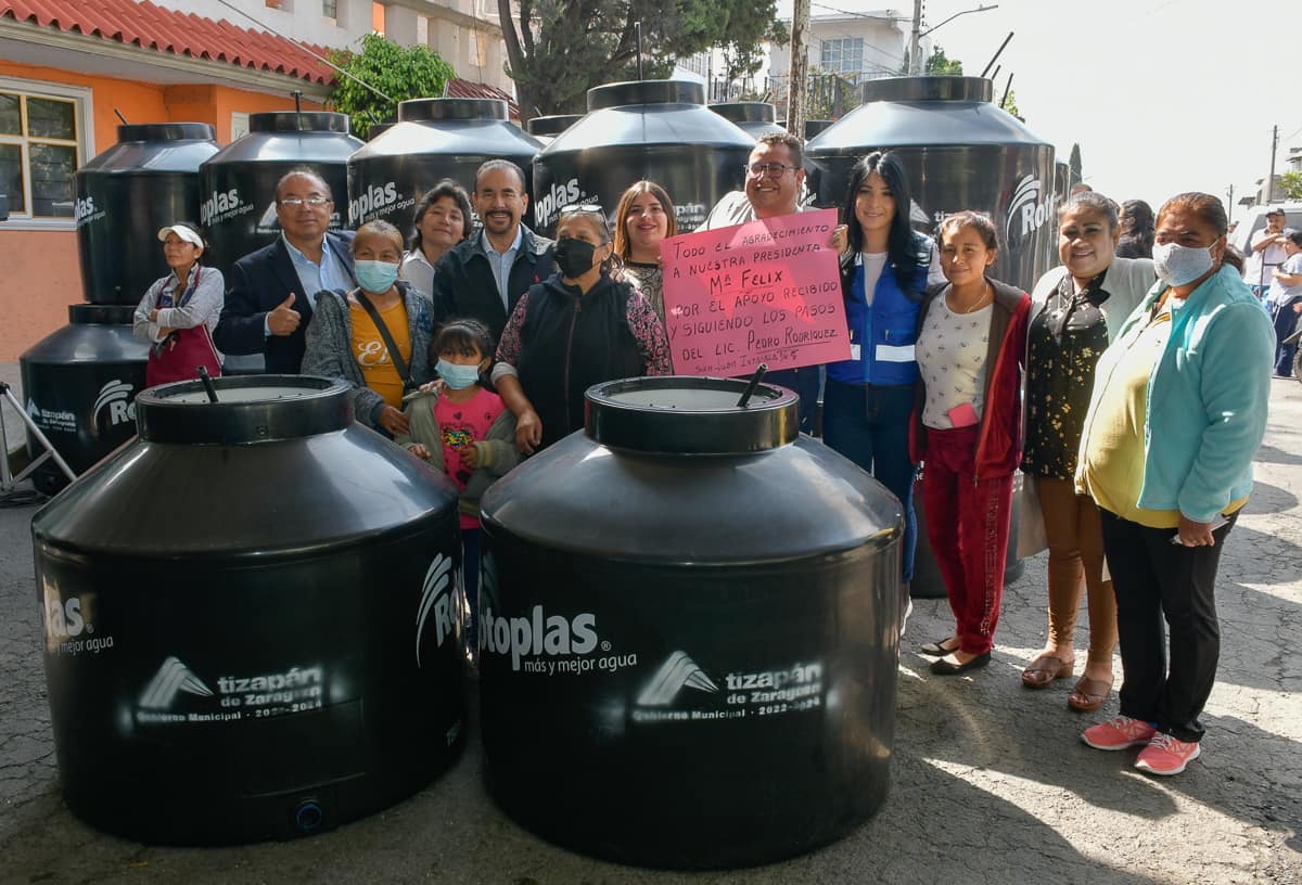 1680199828 638 La entrega de tinacos para las familias que lo necesitan