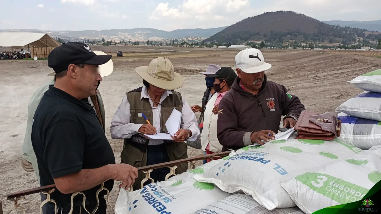 1680206170 Personal de la JefaturaAcuicola perteneciente a la Direccion del Campo jpg