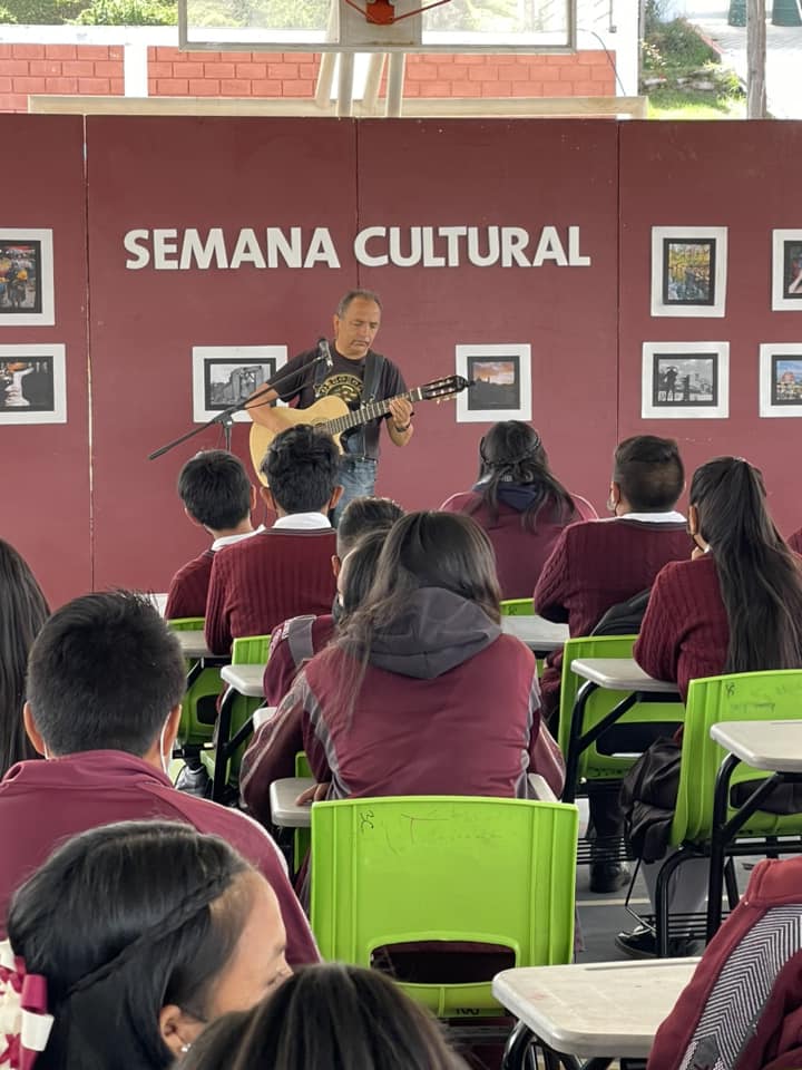 1680218779 98 En la escuela secundaria tecnica 206 Oyamel de la comunidad